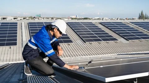 How Much Does Solar Panel Repair Cost in Alhambra, CA?